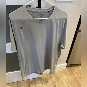 Rhône tee. Worn once. Large